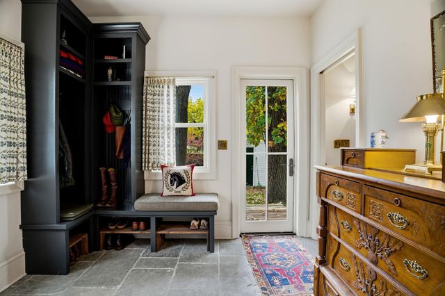 212 Cedar Lake Road S, Minneapolis, MN 55405