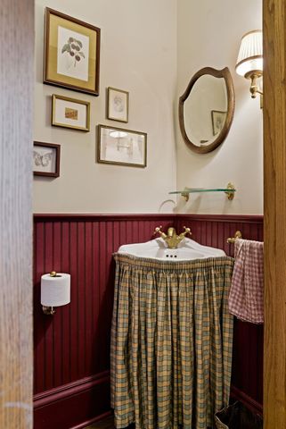 212 Cedar Lake Road S, Minneapolis, MN 55405