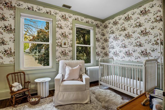 212 Cedar Lake Road S, Minneapolis, MN 55405