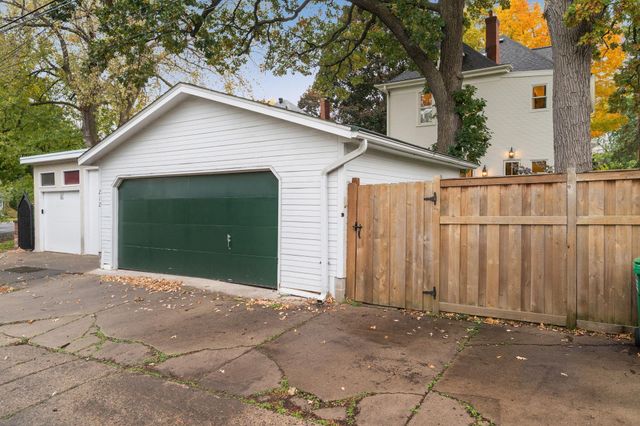 212 Cedar Lake Road S, Minneapolis, MN 55405