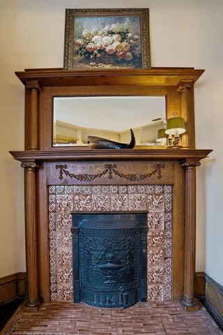 212 Cedar Lake Road S, Minneapolis, MN 55405