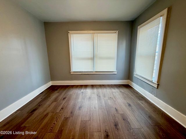 666 Lindell Ave 1, Louisville, KY 40211