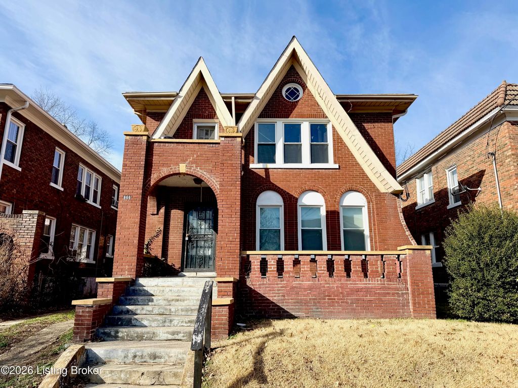 666 Lindell Ave 1, Louisville, KY 40211