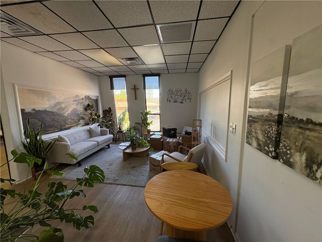 328 S Atlantic Blvd, Monterey Park, CA 91745