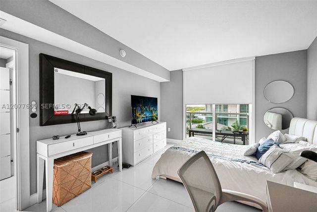 250 Sunny Isles Blvd 3-804, Sunny Isles Beach, FL 33160