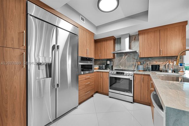 250 Sunny Isles Blvd 3-804, Sunny Isles Beach, FL 33160