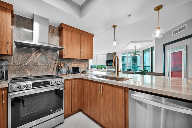 250 Sunny Isles Blvd 3-804, Sunny Isles Beach, FL 33160