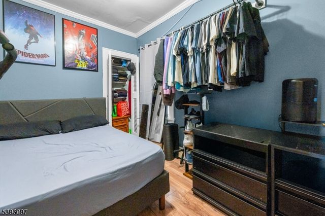 113 2nd St, Elizabeth City, NJ 07206