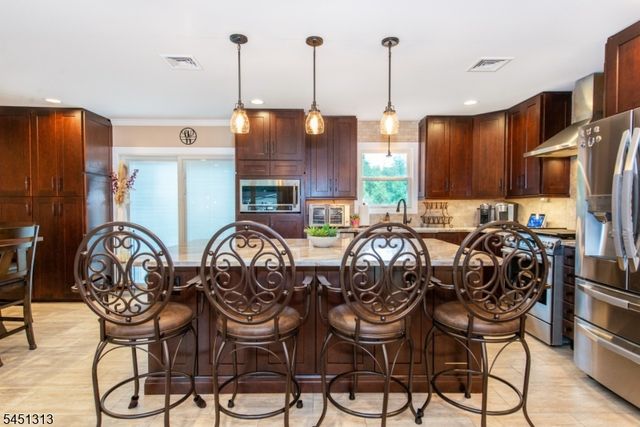3 Barry Dr, Rockaway Twp., NJ 07866
