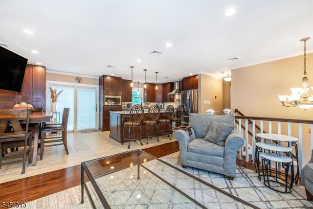 3 Barry Dr, Rockaway Twp., NJ 07866