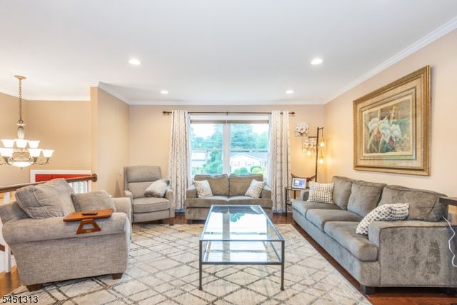 3 Barry Dr, Rockaway Twp., NJ 07866