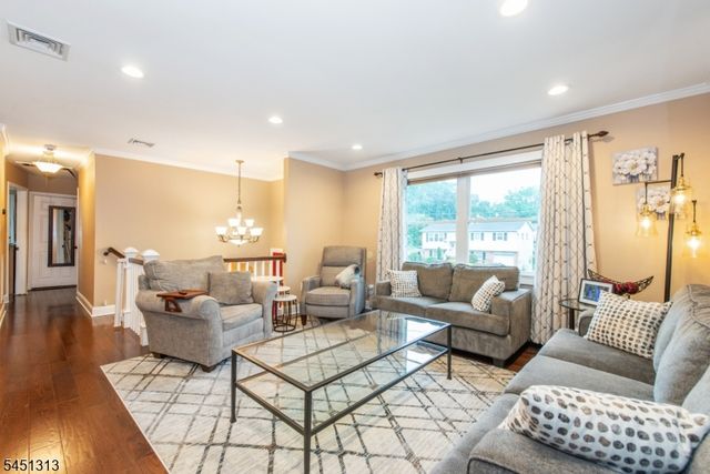 3 Barry Dr, Rockaway Twp., NJ 07866