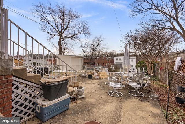 715 OGLETHORPE ST NE, Washington, DC 20011