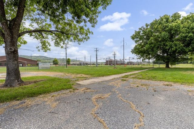 1509 Morningside Drive, Fayetteville, AR 72701