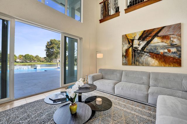 2846 Juniper Lane, Davie, FL 33330