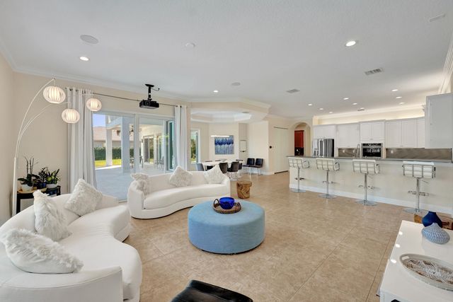 2846 Juniper Lane, Davie, FL 33330