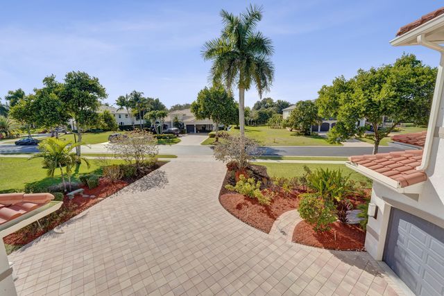 2846 Juniper Lane, Davie, FL 33330