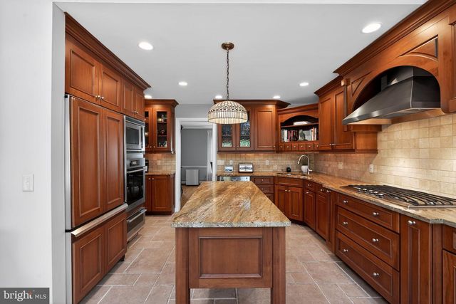 50 SUTPHIN RD, Yardley, PA 19067