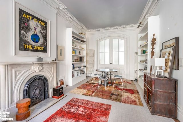 428 W 44TH Street, New York City, NY 10036
