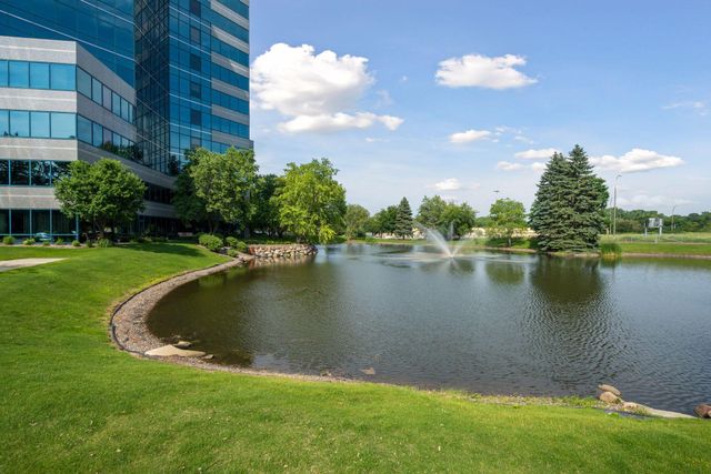 5601 Smetana Drive 214, Hopkins, MN 55343