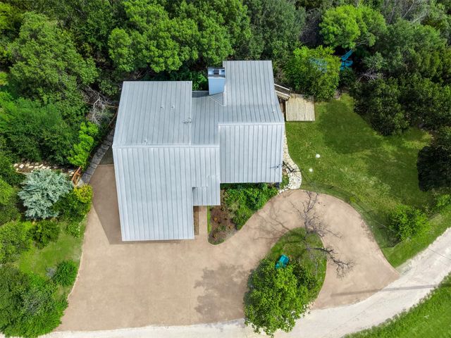 19110 Hornsby LN, Spicewood, TX 78669