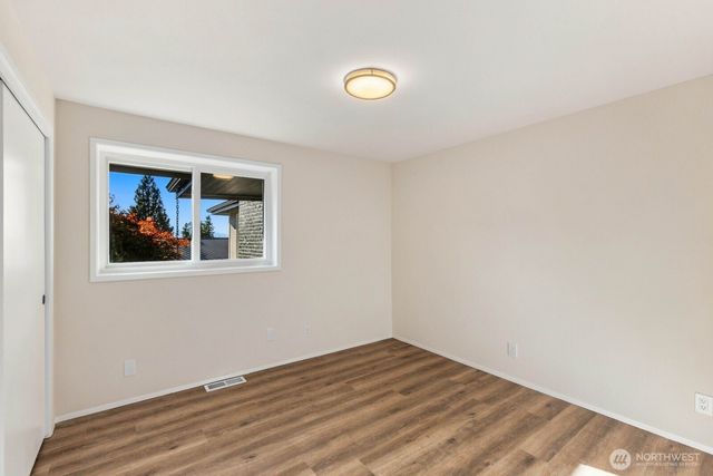 7011 165th Place SW, Edmonds, WA 98026