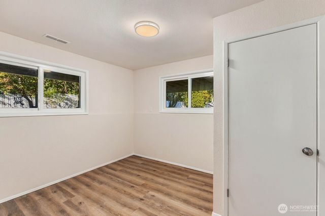 7011 165th Place SW, Edmonds, WA 98026