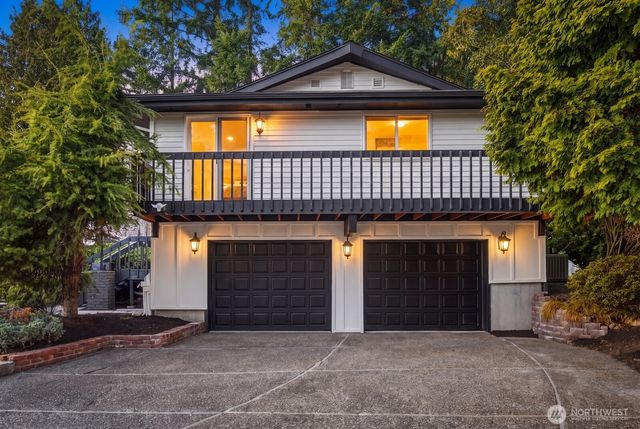 7011 165th Place SW, Edmonds, WA 98026