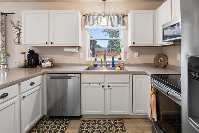 1407 Cleveland COURT, Hartford, WI 53027