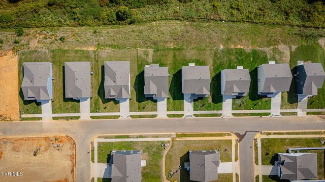 180 Tanasqui Drive, Johnson City, TN 37604