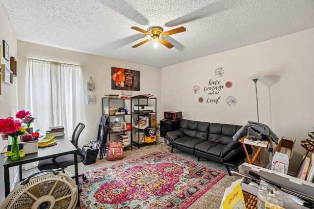 659 Pondview Drive, Cedar Hill, TX 75104
