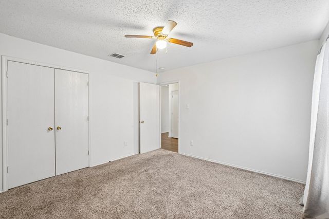 659 Pondview Drive, Cedar Hill, TX 75104