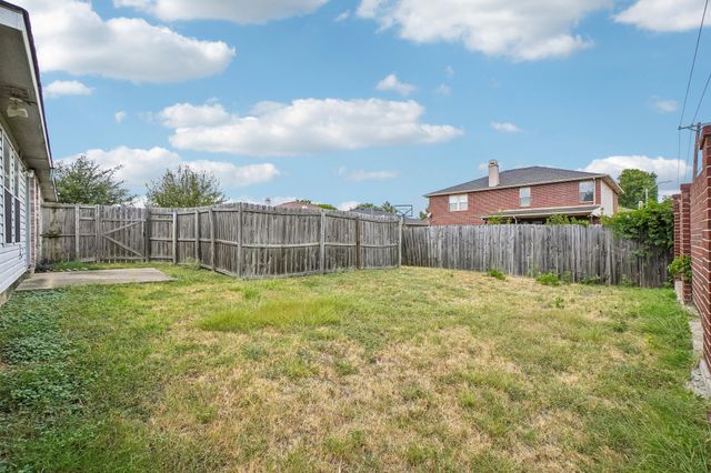 659 Pondview Drive, Cedar Hill, TX 75104