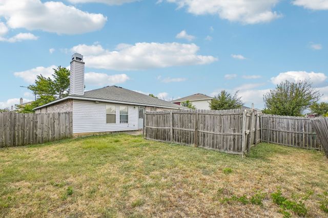 659 Pondview Drive, Cedar Hill, TX 75104