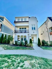 530 Edwin St Unit 3, Nashville, TN 37207