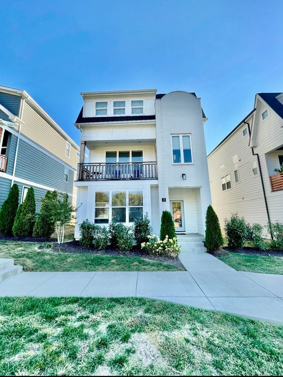 530 Edwin St Unit 3, Nashville, TN 37207