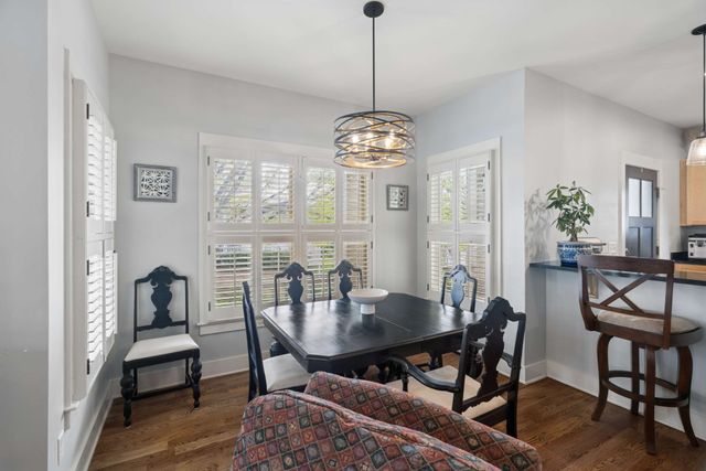 302 Sylvan Park Ln, Nashville, TN 37209