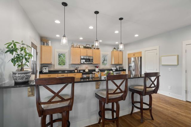 302 Sylvan Park Ln, Nashville, TN 37209