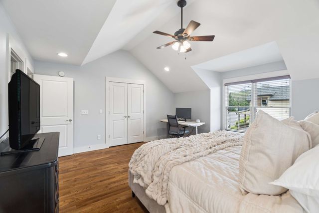 302 Sylvan Park Ln, Nashville, TN 37209