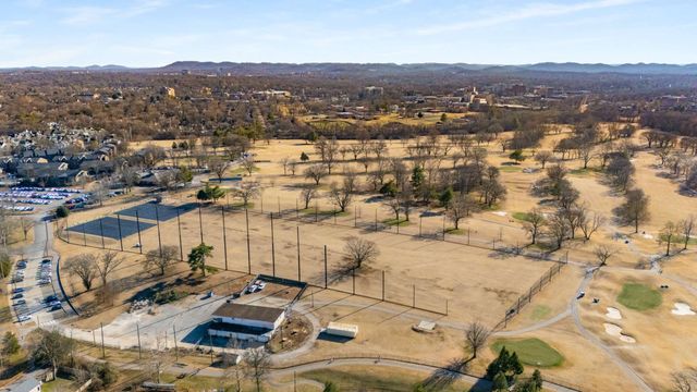 302 Sylvan Park Ln, Nashville, TN 37209