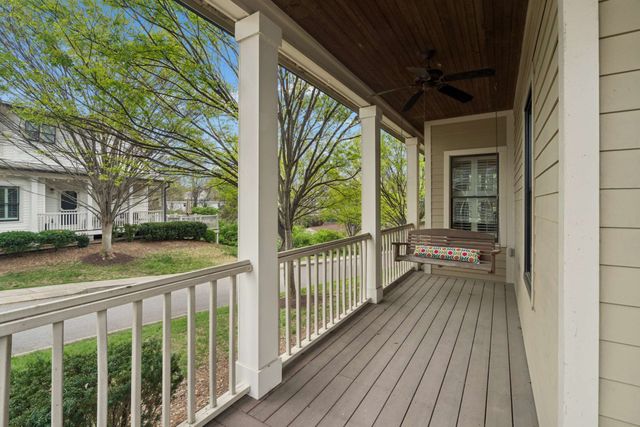 302 Sylvan Park Ln, Nashville, TN 37209