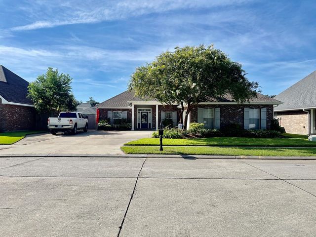 169 Tigerlily Dr, Houma, LA 70360