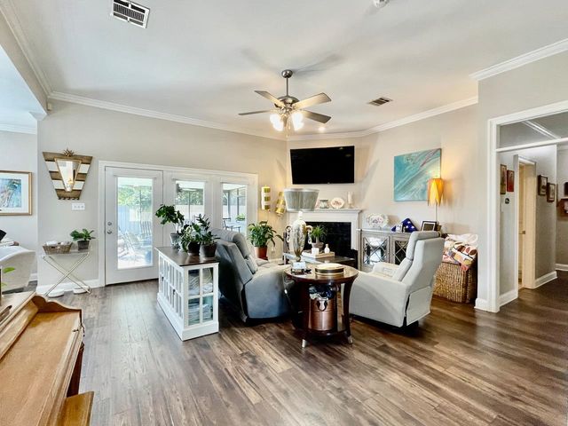 169 Tigerlily Dr, Houma, LA 70360