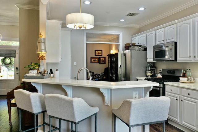 169 Tigerlily Dr, Houma, LA 70360