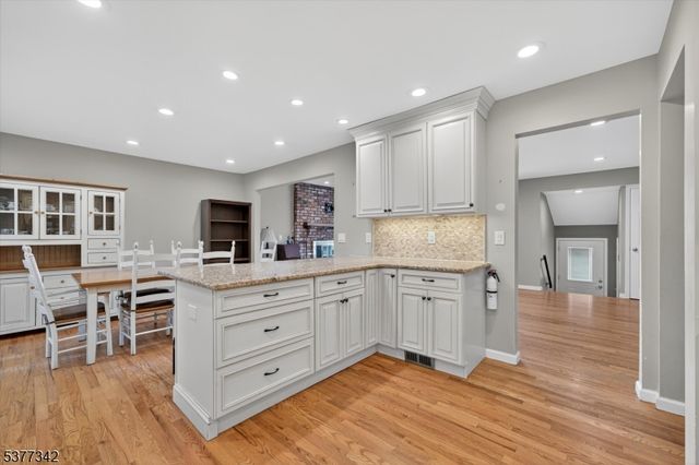 7 Faber Pl, Nutley Twp., NJ 07110