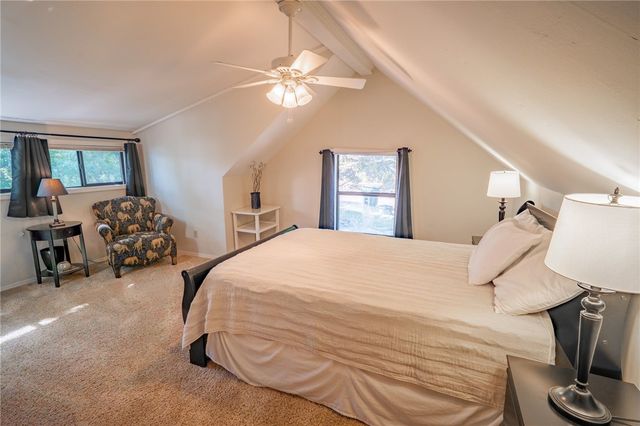172 N Bluff Road, Eureka Springs, AR 72631