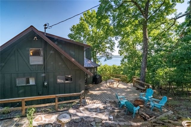 172 N Bluff Road, Eureka Springs, AR 72631