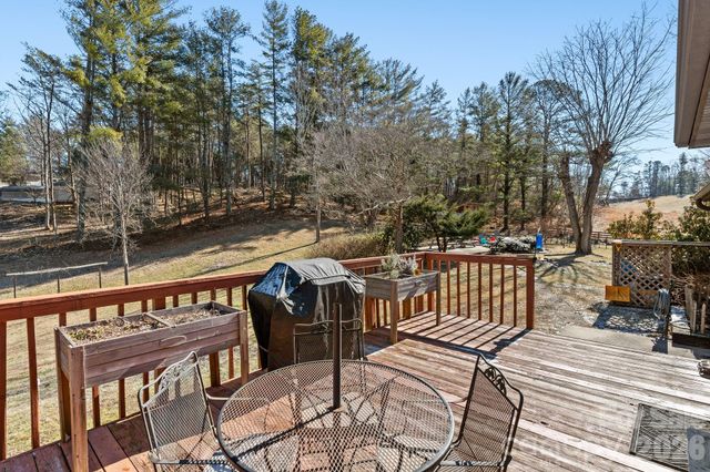 1348 Jenkins Valley Road, Alexander, NC 28701