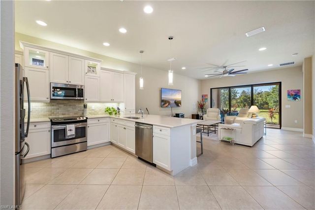 13315 Silktail DR, Naples, FL 34109