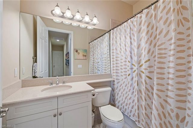 13315 Silktail DR, Naples, FL 34109